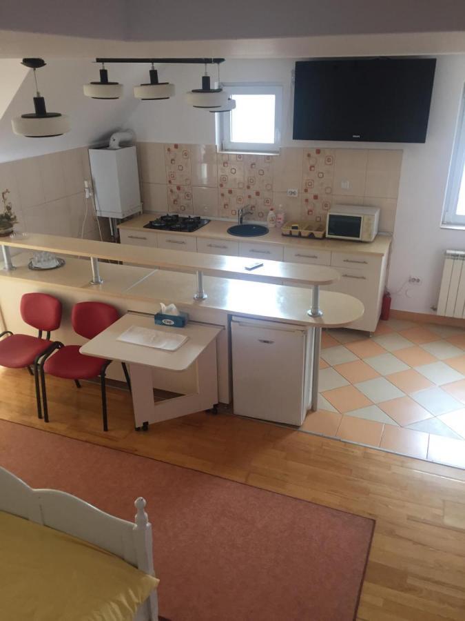 Casa Flavia Apartment Sancraiu de Mures Екстериор снимка